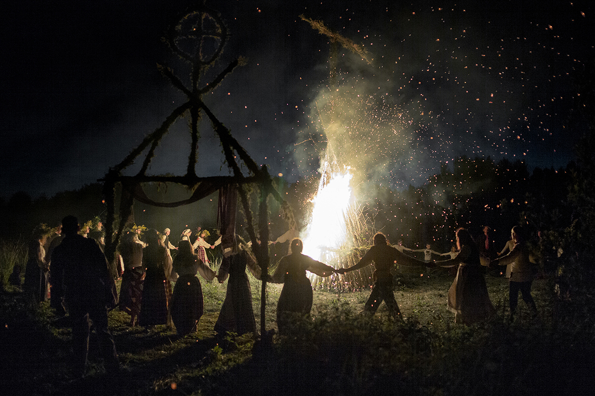 Solstice, Kupala, Lac Ives, Belarus, 2019, Une photo de Claudine Doury.