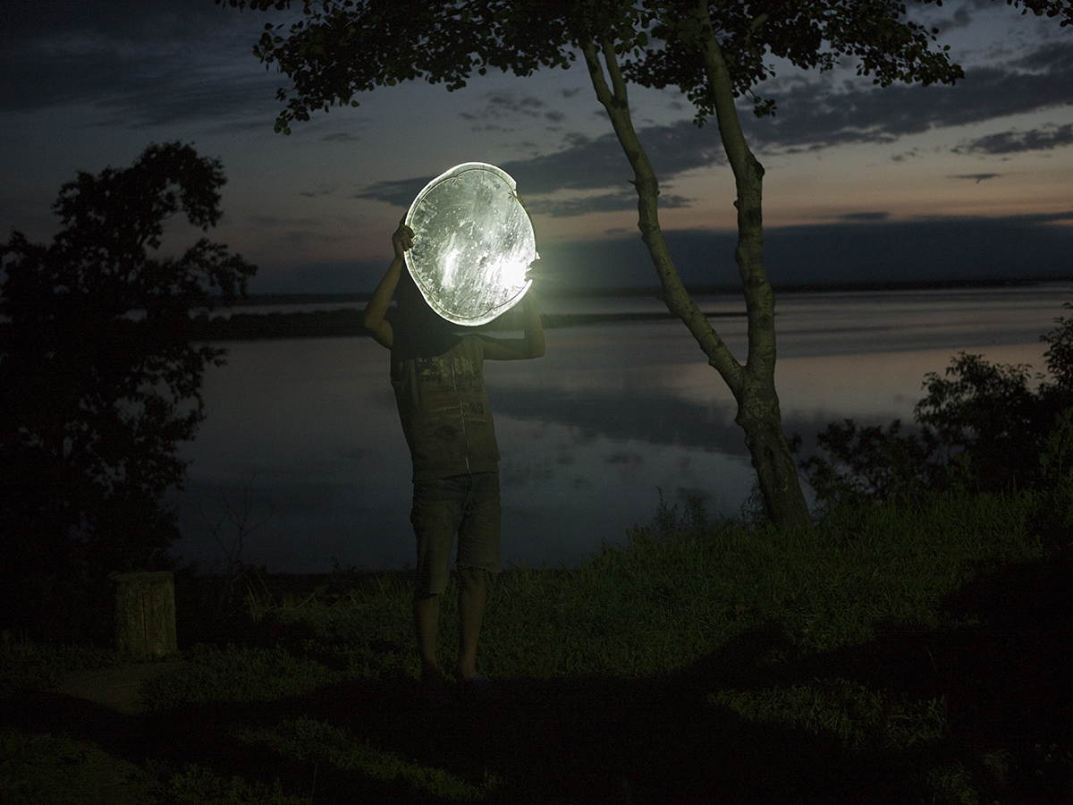 Claudine Doury-Prix photographique Marc Ladreit de Lacharrière avec l'Académie des beaux arts. Une odyssée sibérienne. Le miroir, village de Ous-Gour 2018
