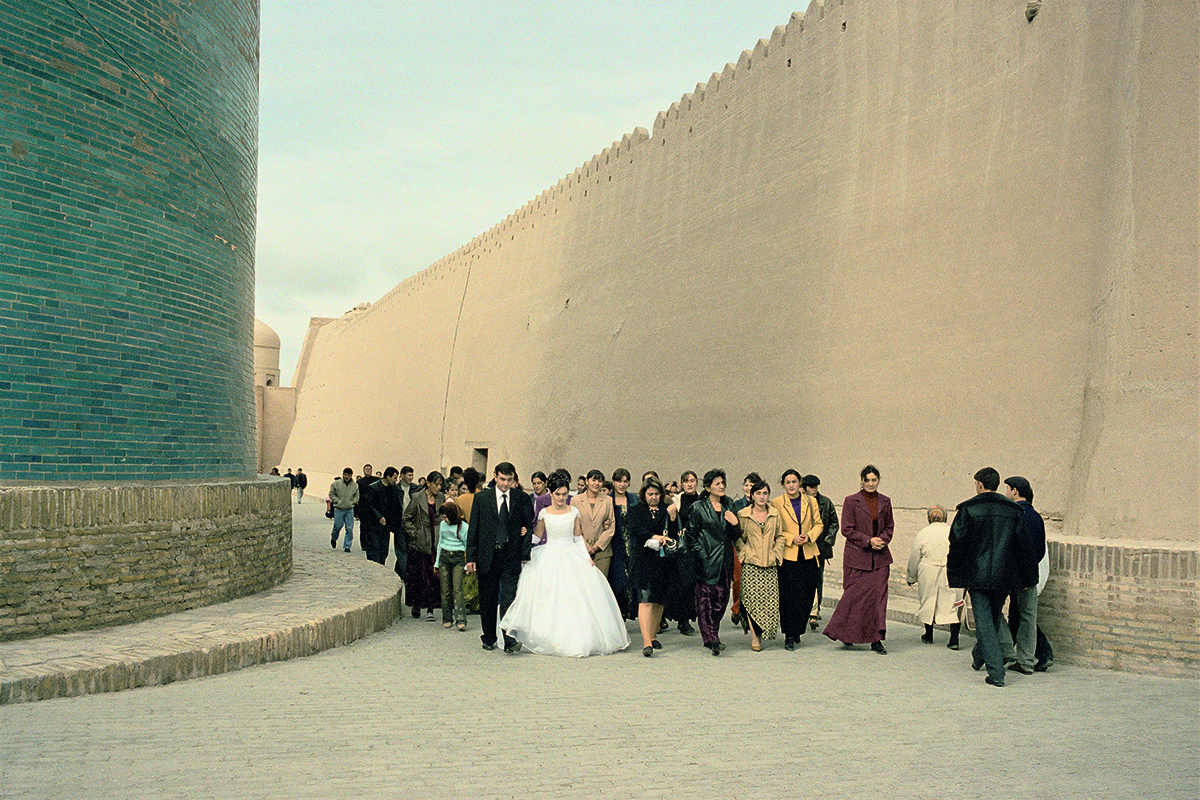 Loulan Beauty, le mariage à Khiva, ouzbekistan,2002. Photo de Claudine Doury